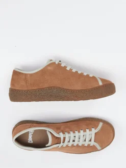 Camper – Sneaker aus Veloursleder cognacbraun