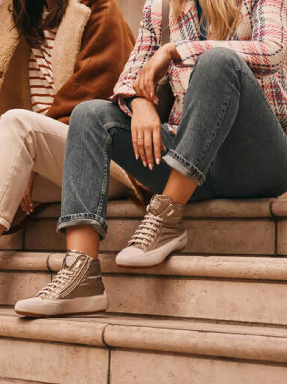 Candice Cooper – High-Top Sneaker aus Metallicleder Beige