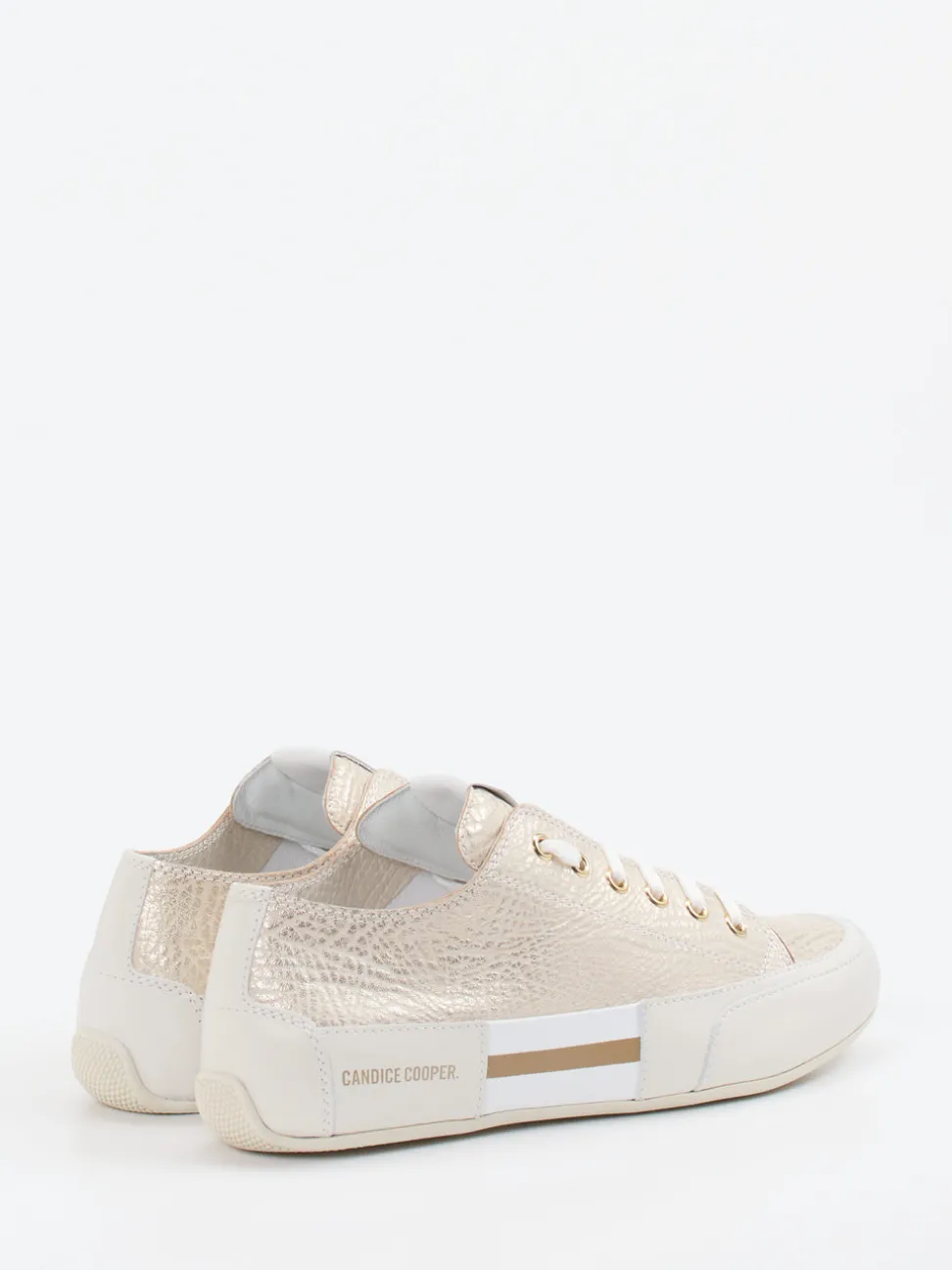 Candice Cooper – Sneaker aus Metallicleder champagner