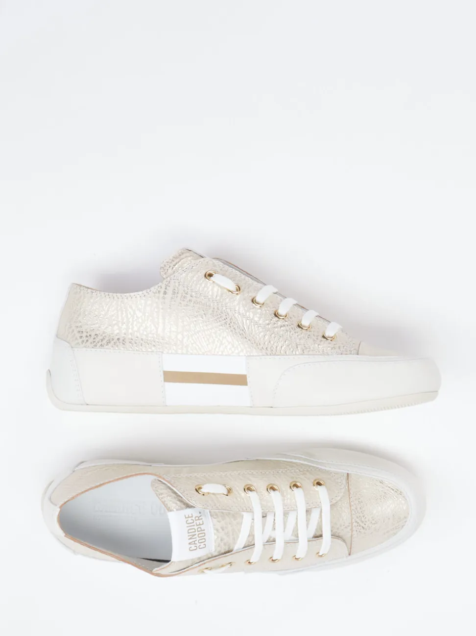 Candice Cooper – Sneaker aus Metallicleder champagner