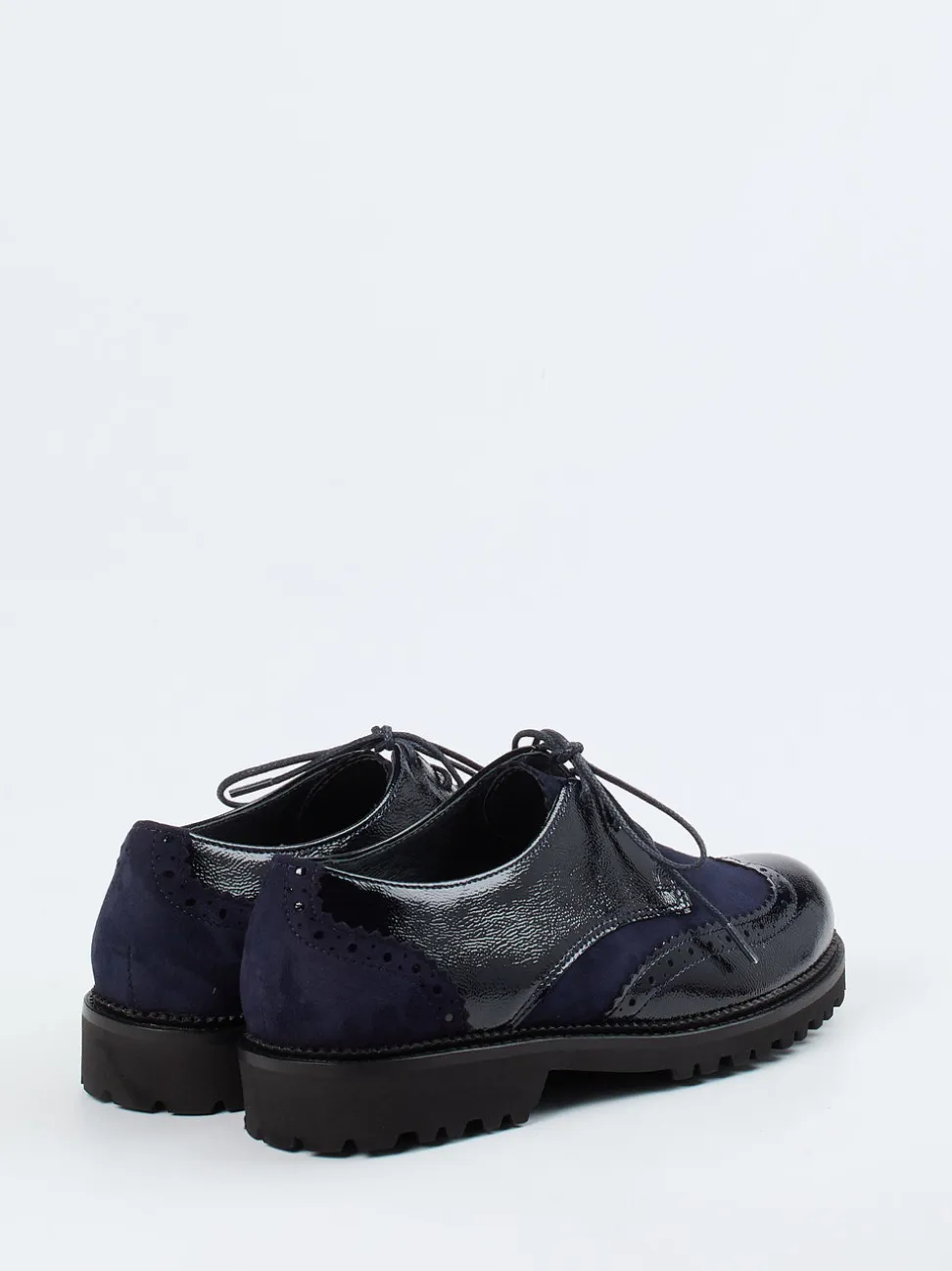 Christian Dietz – Brogues aus Lackleder und Veloursleder