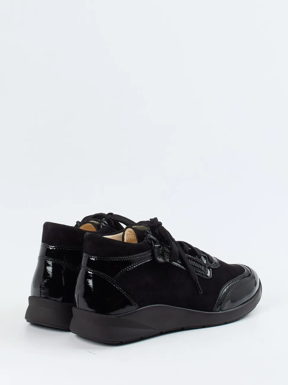 Christian Dietz – Schnürschuh aus Velours- und Lackleder schwarz