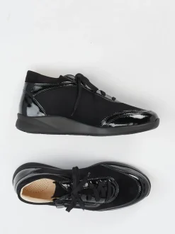 Christian Dietz – Schnürschuh aus Velours- und Lackleder schwarz