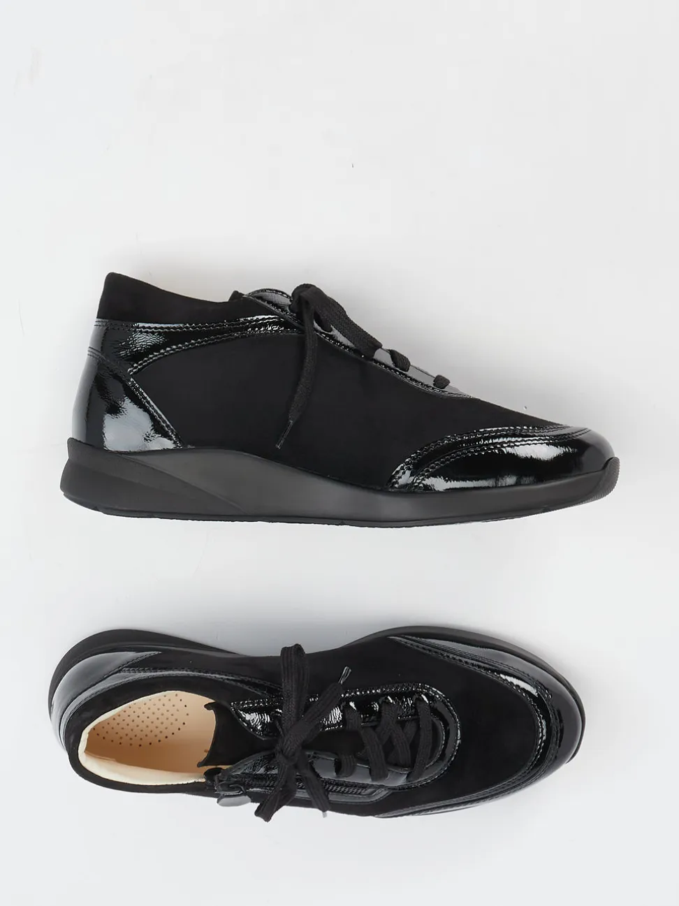 Christian Dietz – Schnürschuh aus Velours- und Lackleder schwarz