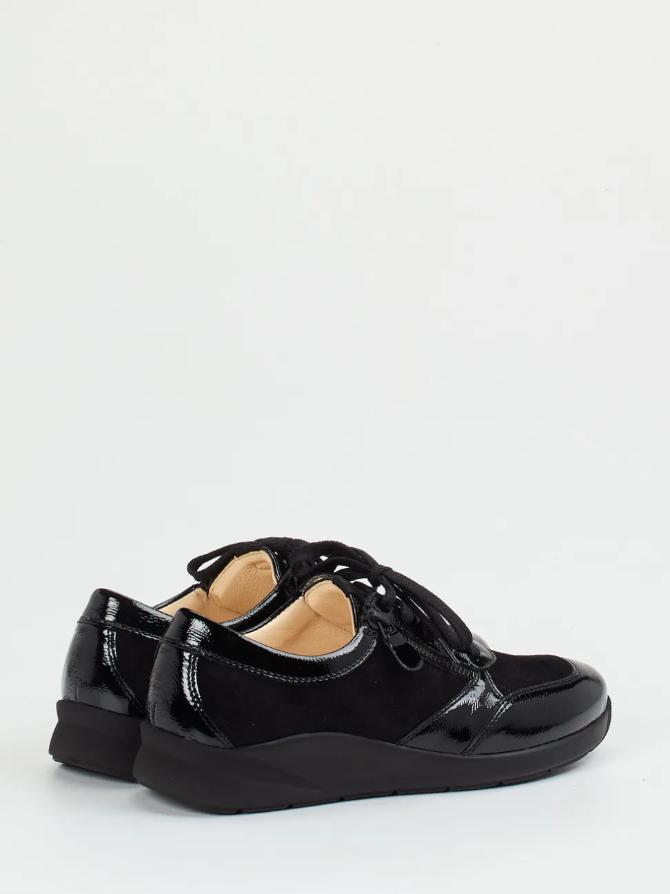 Christian Dietz – Schnürschuh aus Veloursleder schwarz