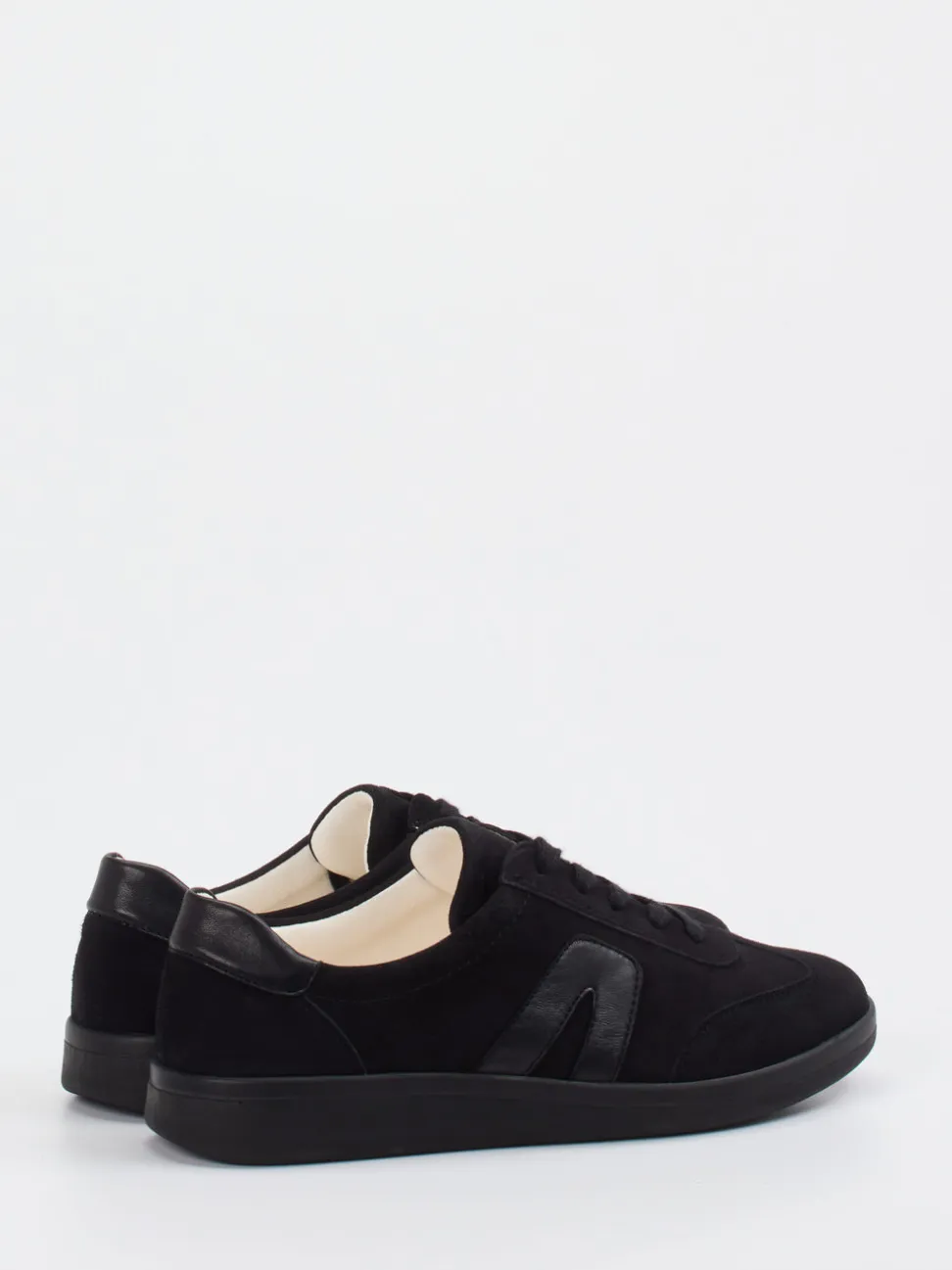 Christian Dietz – Sneaker aus Veloursleder Schwarz