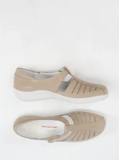 Christian Dietz – Spangenschuh aus Nubukleder beige