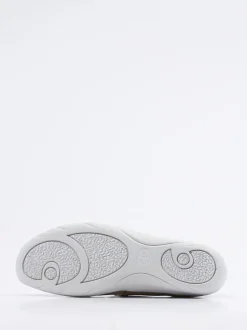 Christian Dietz – Spangenschuh aus Nubukleder beige