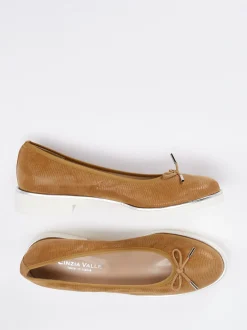 Cinzia Valle – Komfort-Ballerinas aus Veloursleder Cognac