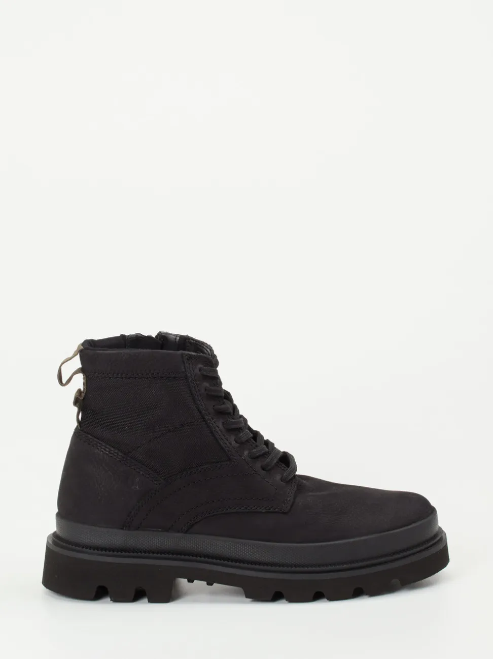 Clarks – Combat Boots aus Nubukleder Schwarz