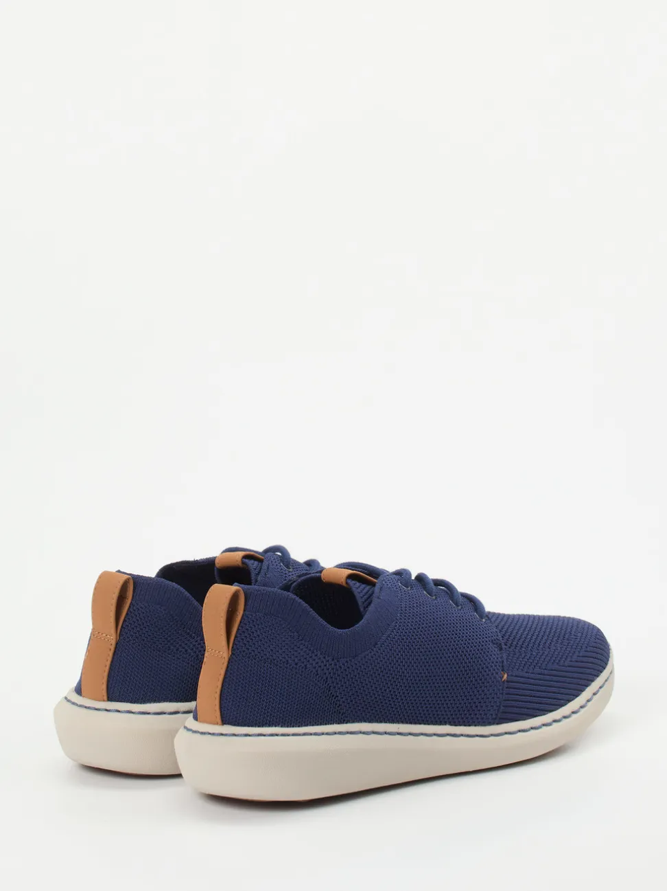Clarks – Freizeitsneaker aus Textil in Marineblau