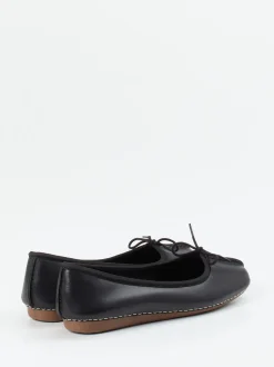 Clarks – Komfort-Ballerinas aus Kalbleder Schwarz
