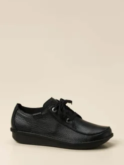 Clarks – Schnürschuhe aus Kalbleder schwarz