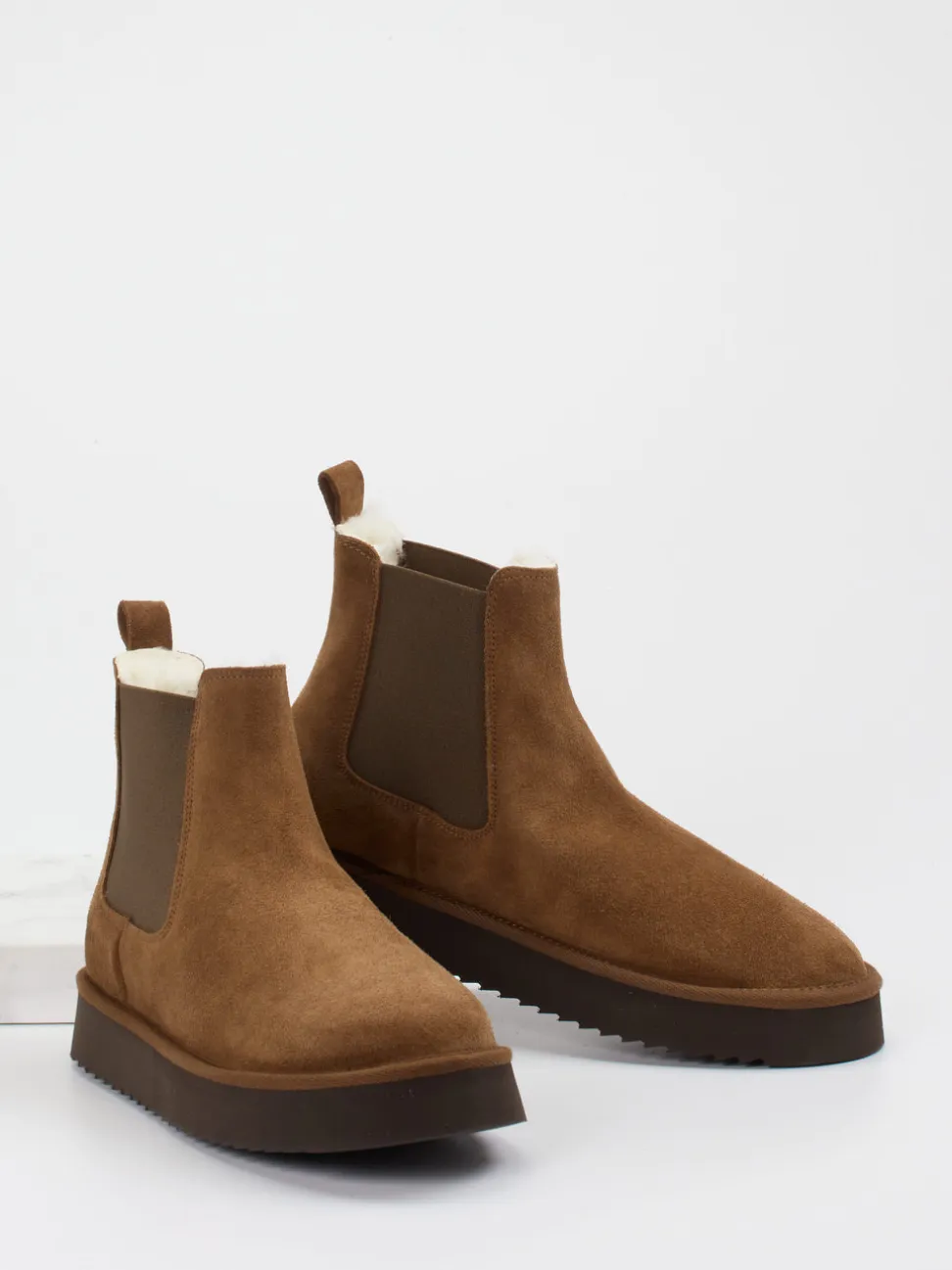 Copenhagen – Chelsea Boots aus Veloursleder braun