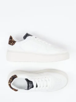 Copenhagen – Plateau-Sneaker aus Kalbleder Offwhite
