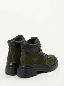Copenhagen – Schnürboots aus Veloursleder Olivgrün