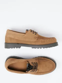 Copenhagen – Schnürschuh aus Veloursleder cognac