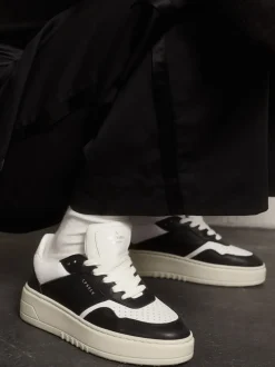 Copenhagen – Sneaker aus Kalbleder in Weiß-Schwarz