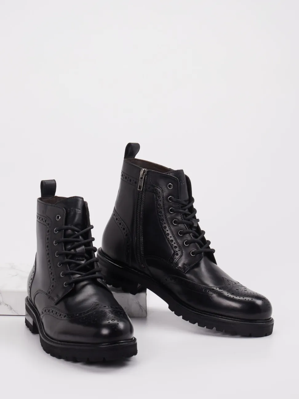 Digel – Schnürboots aus Leder in Schwarz