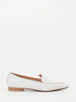 Donna Carolina – Loafer aus Kalbleder in Offwhite