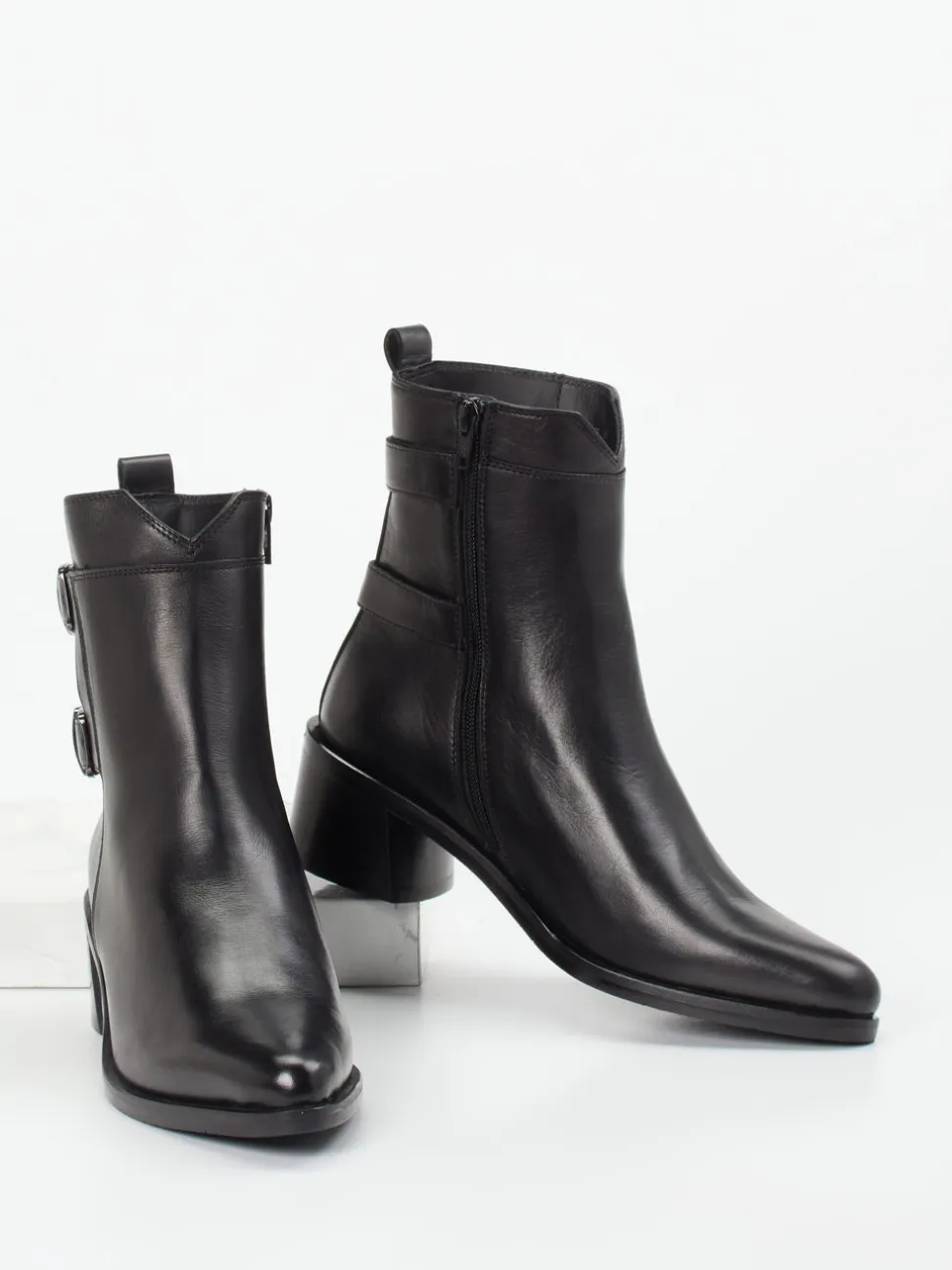 Donna Carolina – Stiefeletten aus Kalbleder Schwarz