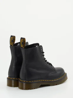 Dr. Martens – Combat Boots aus Kalbleder Schwarz