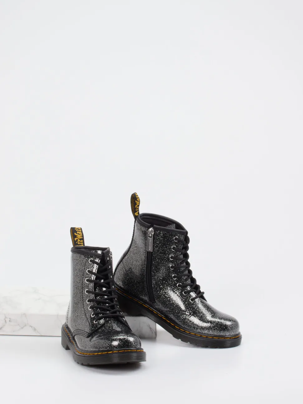 Dr. Martens – Combat Boots aus Synthetik mit Glitzer