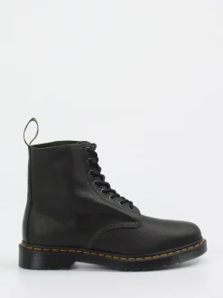 Dr. Martens – Combat Boots aus Kalbleder tiefschwarz