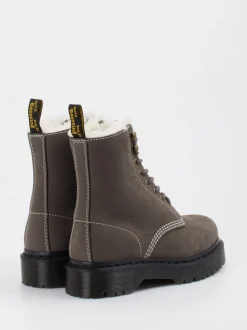 Dr. Martens – Schnürboots aus Kalbleder in Grau
