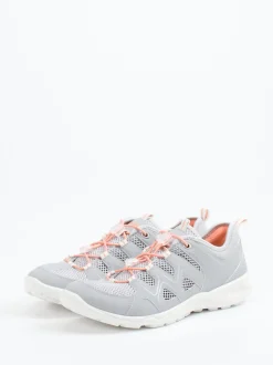 Ecco – Outdoor-Sneaker aus Textil in Hellgrau