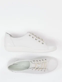 Ecco – Sneaker aus Kalbleder in Offwhite