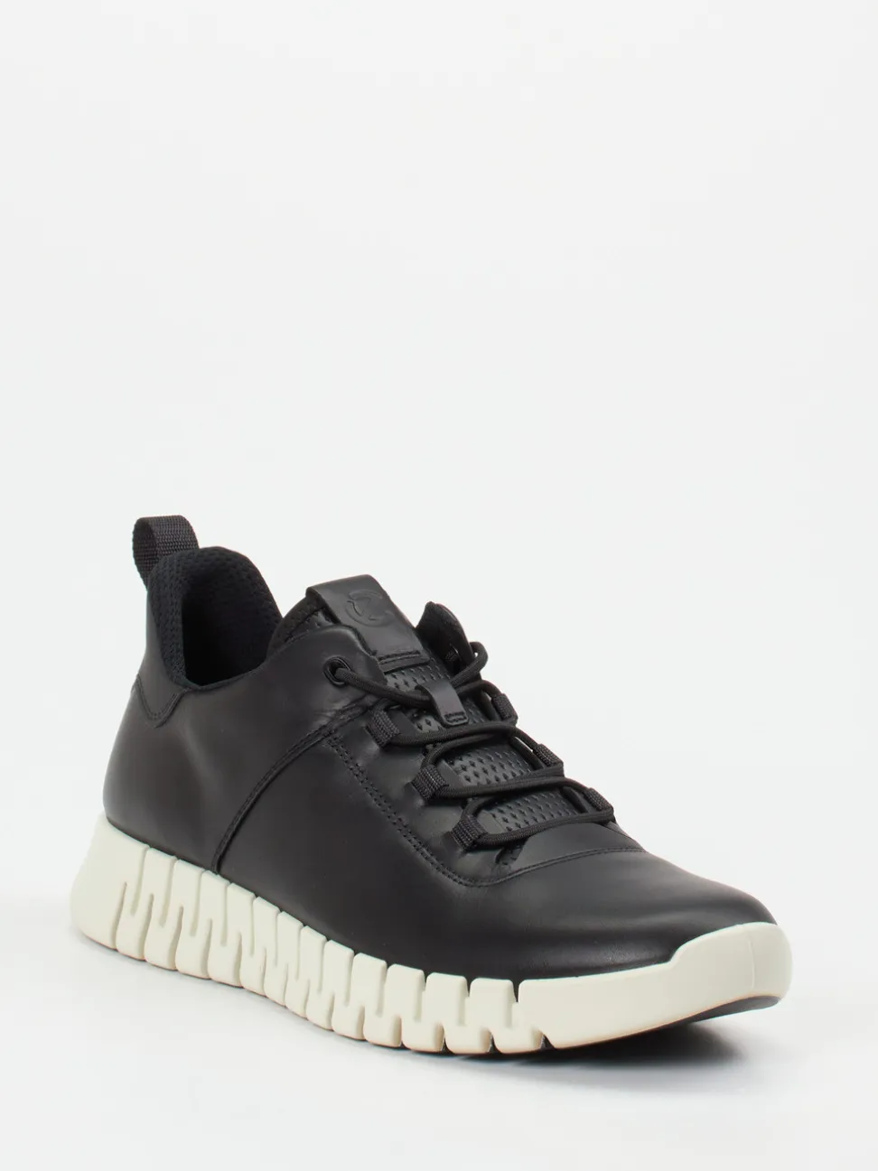 Ecco – Sneaker aus Kalbleder und Mesh schwarz