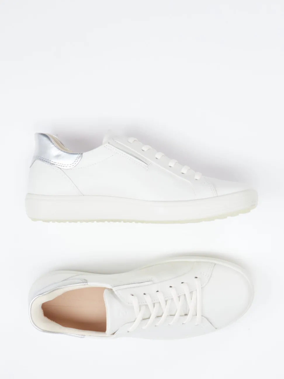 Ecco – Sneaker aus Kalbleder in Offwhite