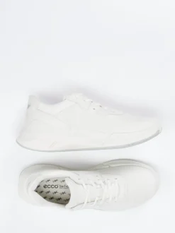 Ecco – Sneaker aus Kalbleder in Off-White