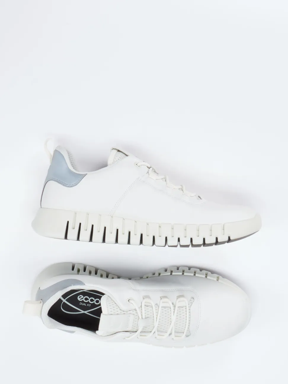 Ecco – Sneaker aus Kalbleder in Offwhite