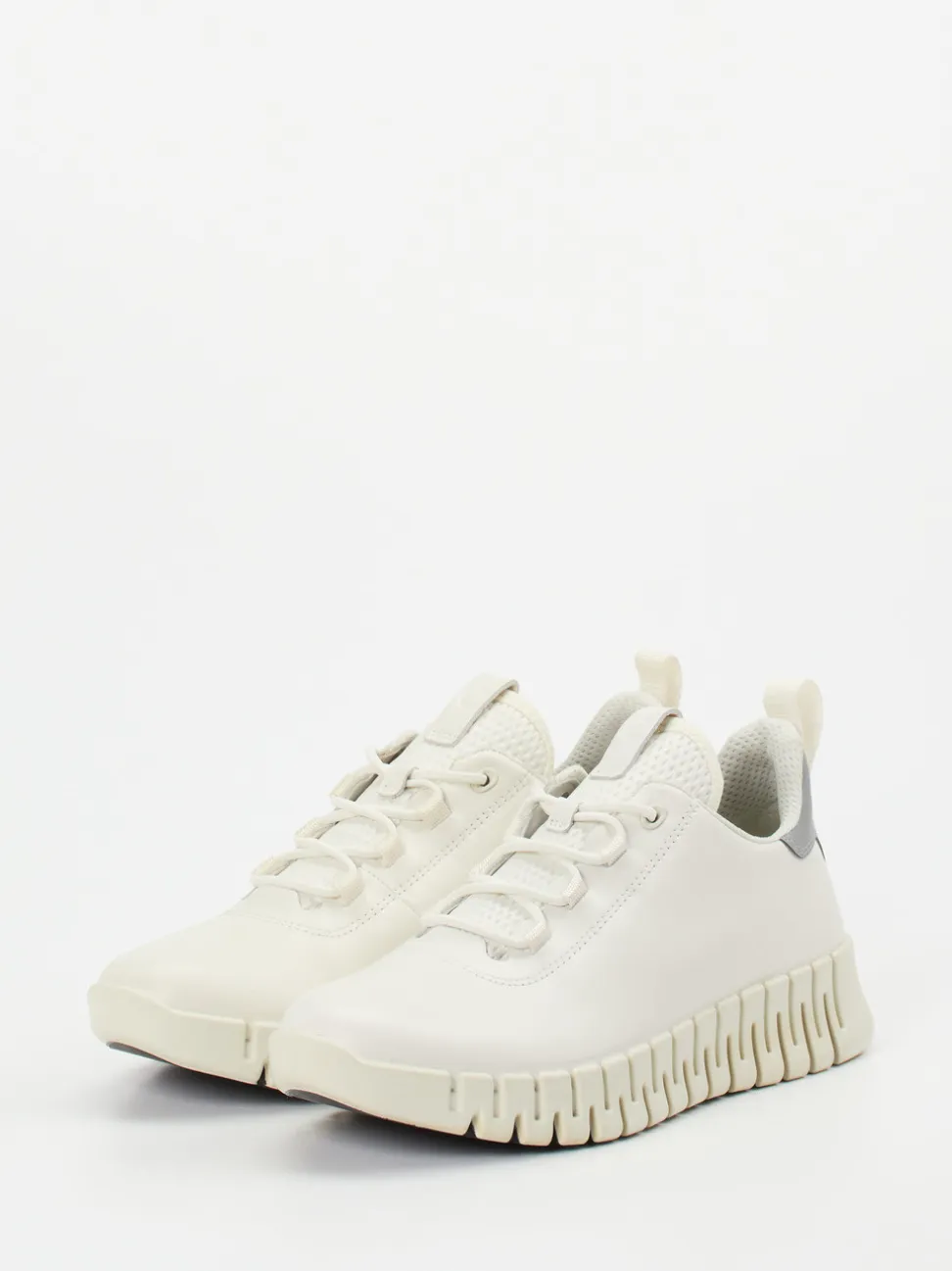 Ecco – Sneaker aus Kalbleder in Offwhite