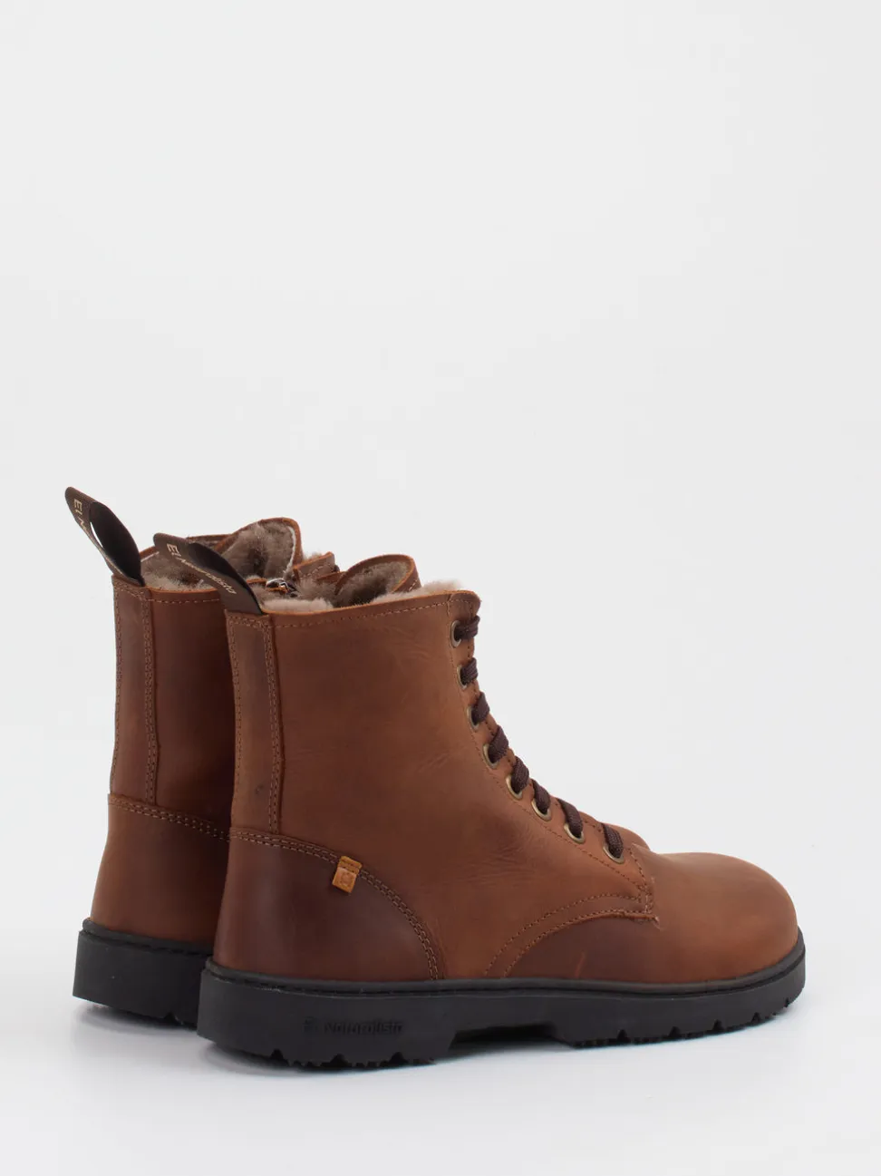 El Naturalista – Schnürboots aus Fettleder braun