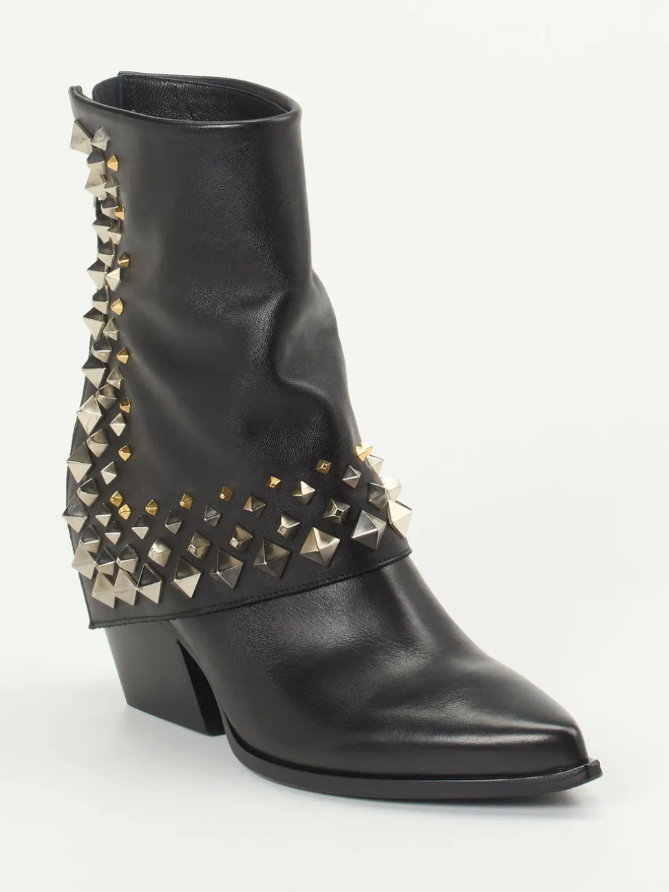 Elena Iachi – Western-Stiefeletten aus Kalbleder Schwarz