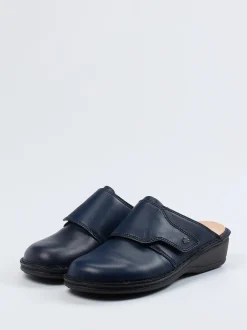 Finn Comfort – Komfort-Pantolette aus Kalbleder blau