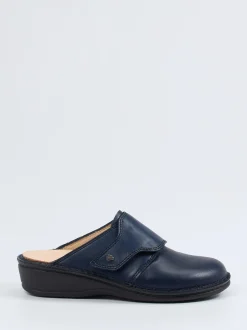 Finn Comfort – Komfort-Pantolette aus Kalbleder blau