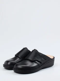 Finn Comfort – Komfort-Pantolette aus Kalbleder Schwarz