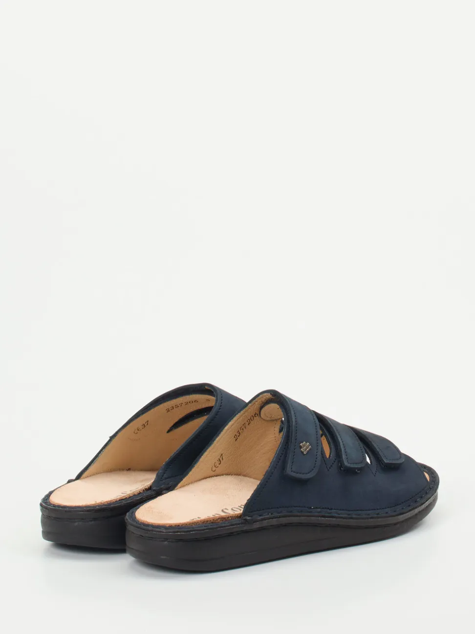 Finn Comfort – Komfort-Pantolette aus Nubukleder blau
