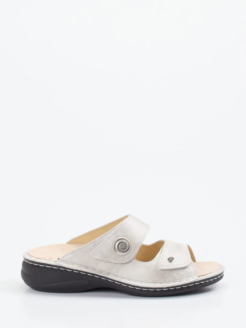 Finn Comfort – Komfort-Pantolette aus geprägtem Leder grau