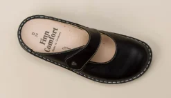 Finn Comfort – Komfort-Pantolette aus Kalbleder Schwarz