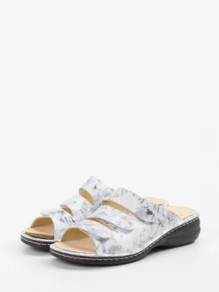 Finn Comfort – Komfort-Pantolette aus Kalbleder grau