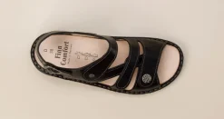 Finn Comfort – Komfortsandale aus Kalbleder schwarz