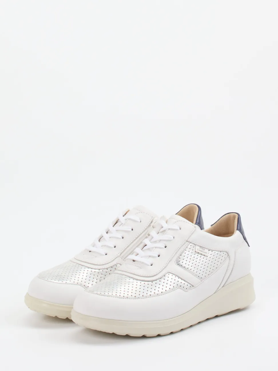 Finn Comfort – Komfort-Sneaker aus Glattleder Offwhite