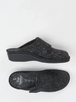 Finn Comfort – Pantoffeln aus Wollfilz in Anthrazit