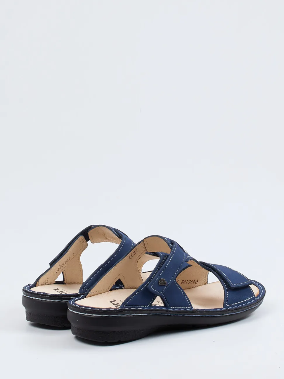 Finn Comfort – Pantolette aus Nubukleder in Blau