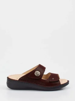 Finn Comfort – Pantolette aus geprägtem Leder bordeaux